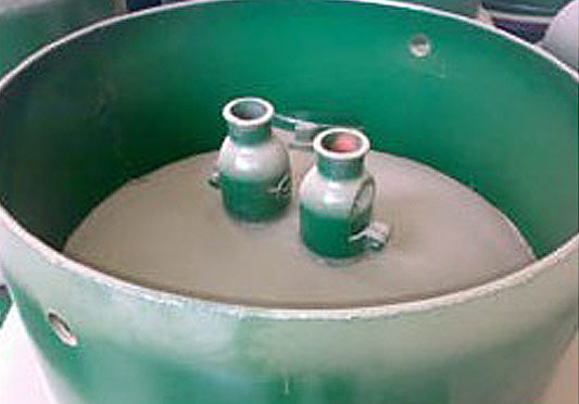 Liquid Chlorine Cylinders and Others